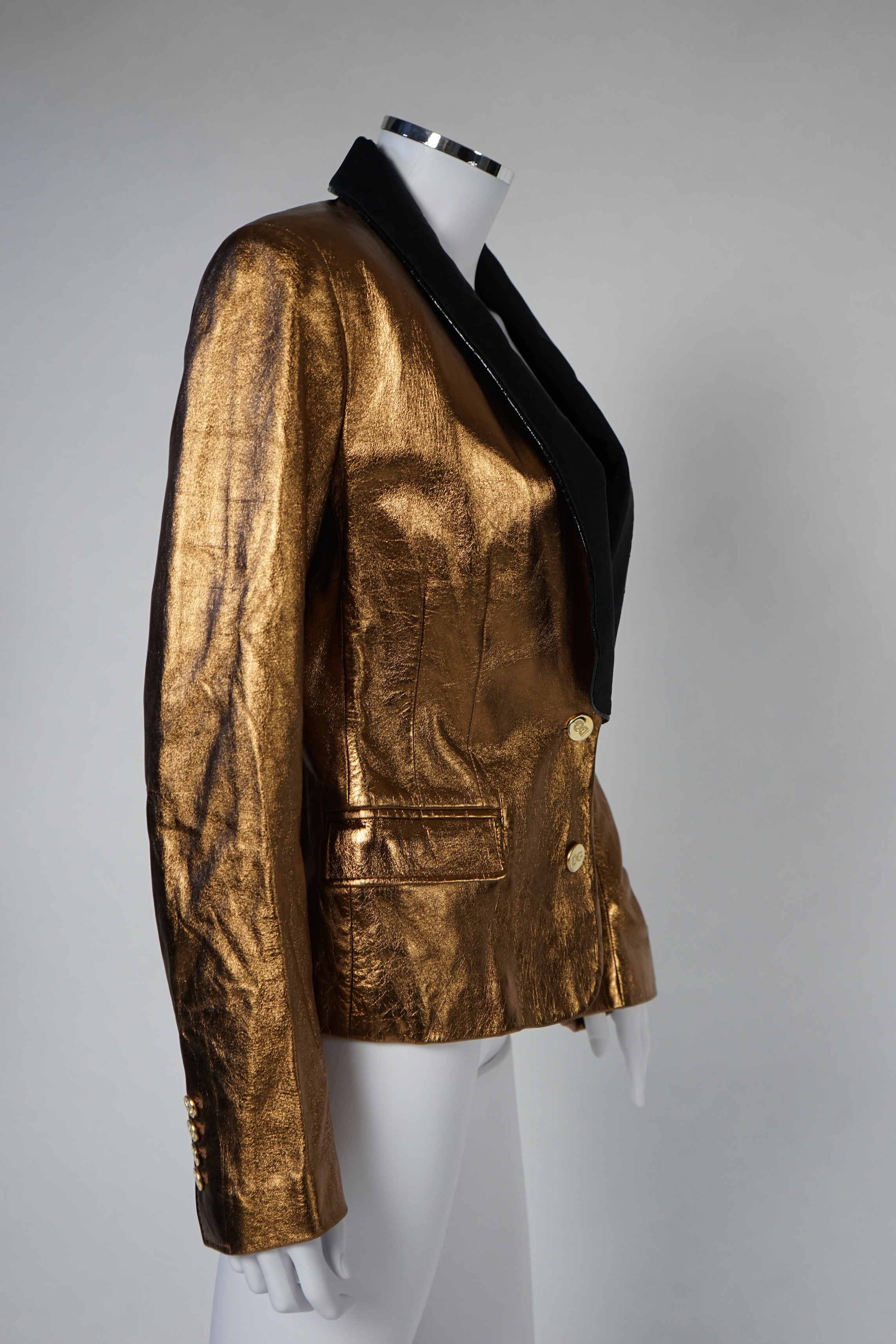 A lady's Dolce & Gabbana gold metallic leather jacket, size 42